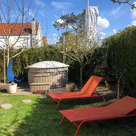 Ruime Gezins-woning La Mer Homestay *